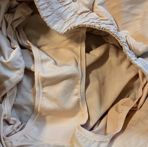 Lululemon Track That High-Rise Lined Short 3" - Picture 5 of 7